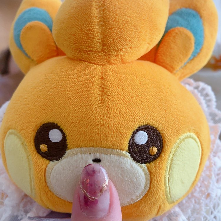 ムッちゃんかわいいね～～～☺️🧡
お口隠すと赤ちゃんみたいだね