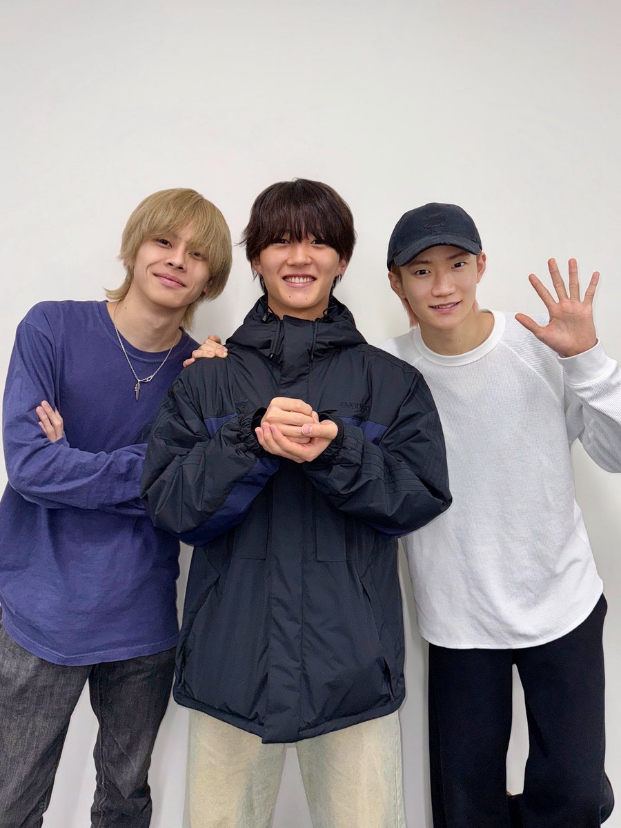 jr_official_X's tweet photo. 【 Radio📻 】

本日放送の『 #ゴゴボラケ 』に
#矢花黎 #川﨑星輝 #稲葉通陽 が出演しました🍵✨

お聴きいただきありがとうございました🎙️🎙️🎙️💫

#BandZAI https://t.co/wHITOQSjUB