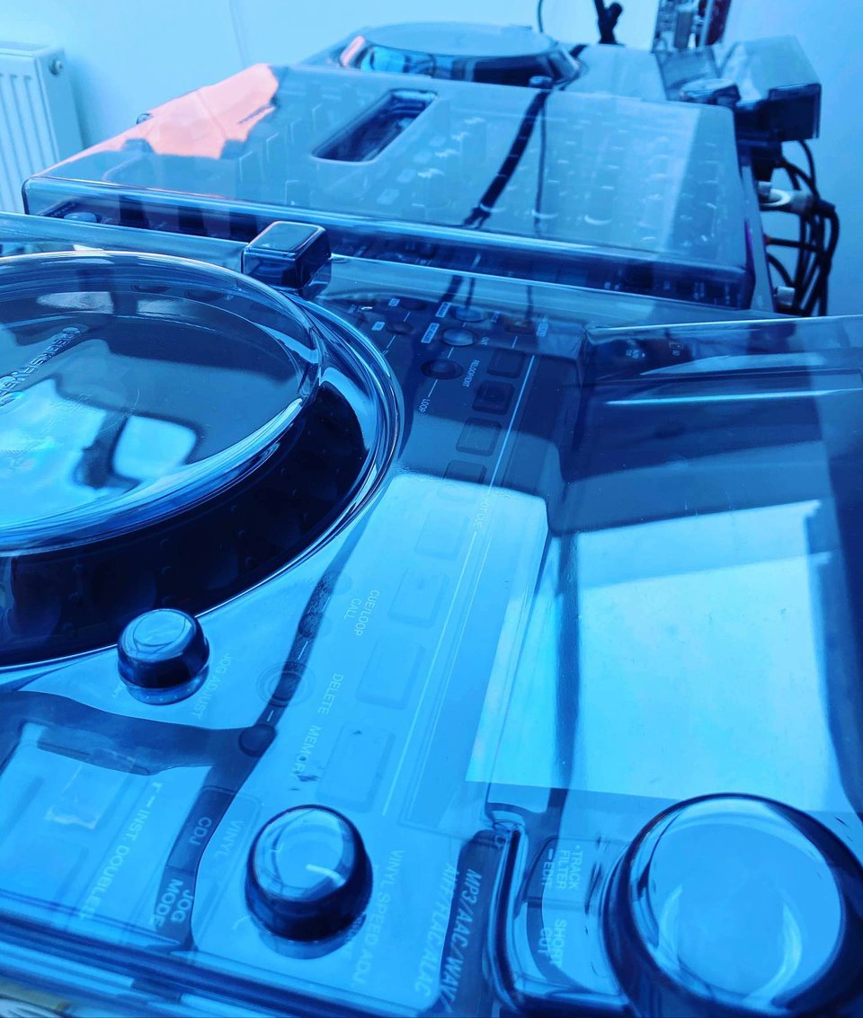 DECKSAVER tweet media