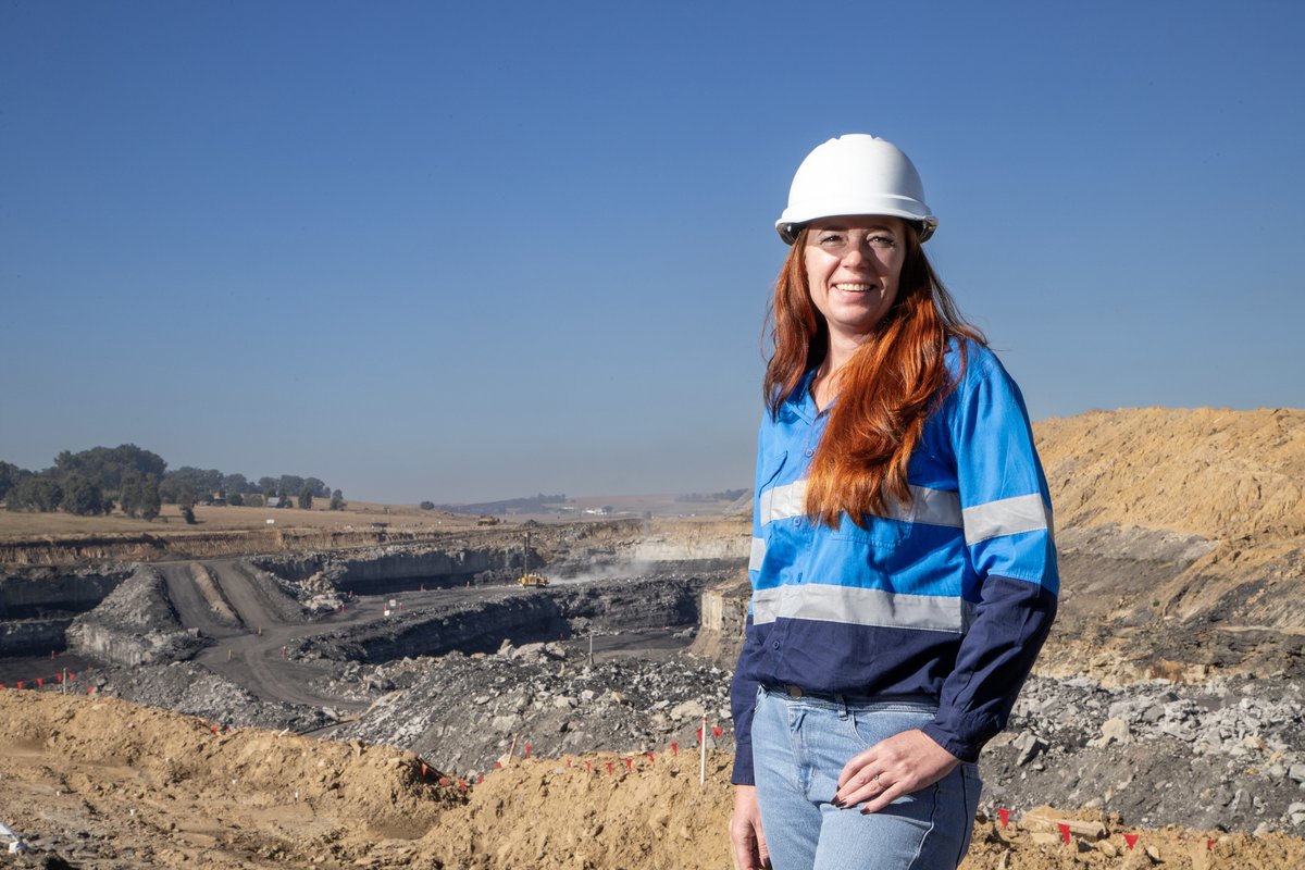 canyoncoal's tweet photo. "Our hope has not diminished, even as the coal sector faces considerable headwinds " says #canyoncoal COO Jarmi Steyn.
Read the full article in #TheMaroonPost https://t.co/LfR0S0Dn4B https://t.co/PE2bgWEIjz