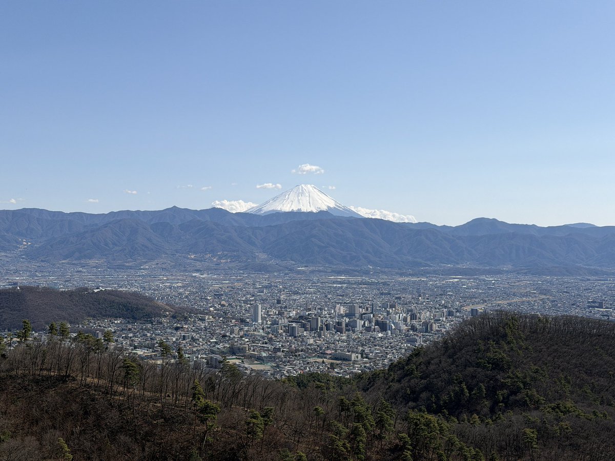 kaz012667's tweet photo. R8.2.28 八王子山 https://t.co/S60WGBMs08