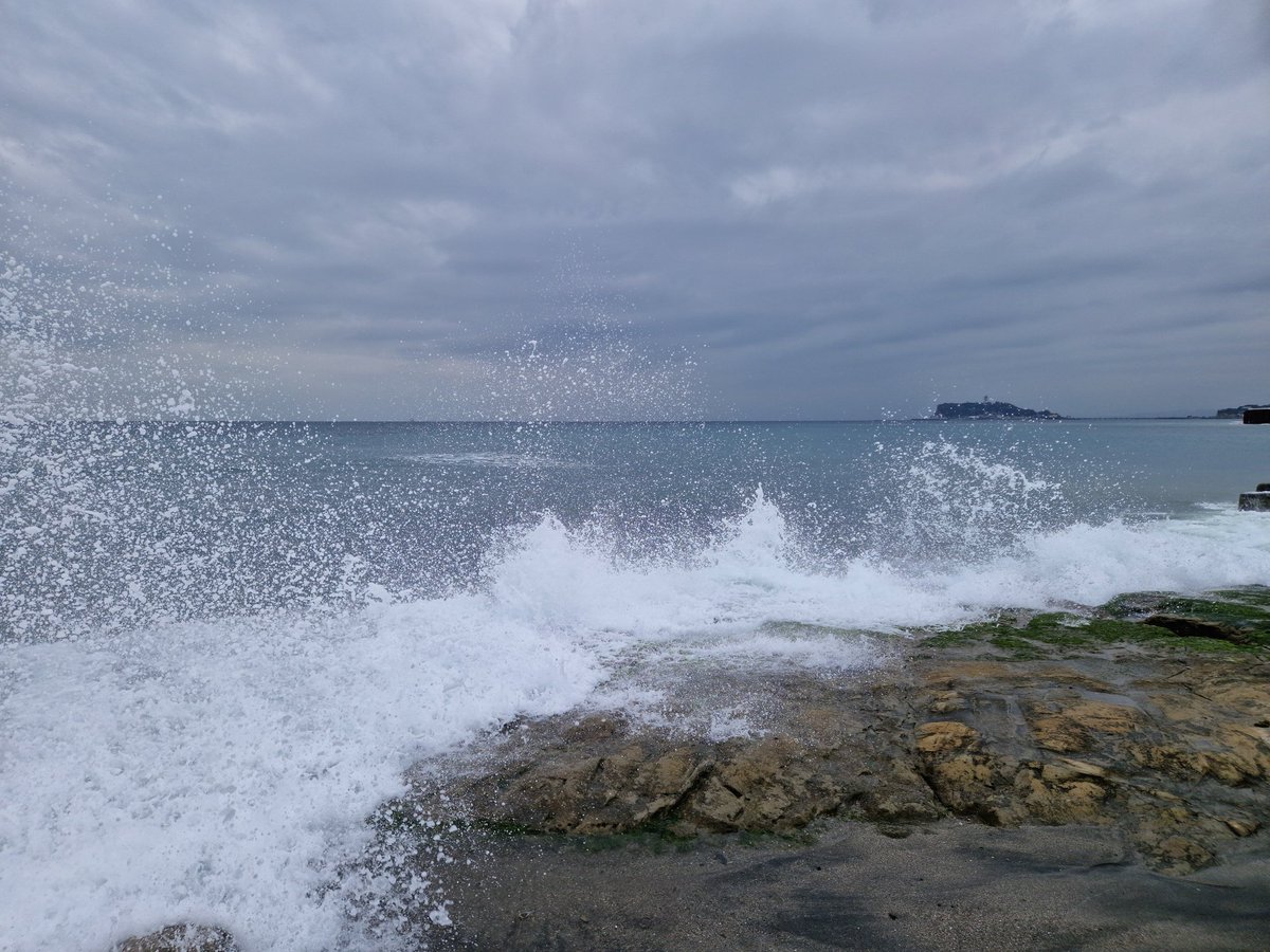 Сегодня Kamakura
今日は鎌倉です
Курортный город, доминирующей достопримечательностью - большой Будда