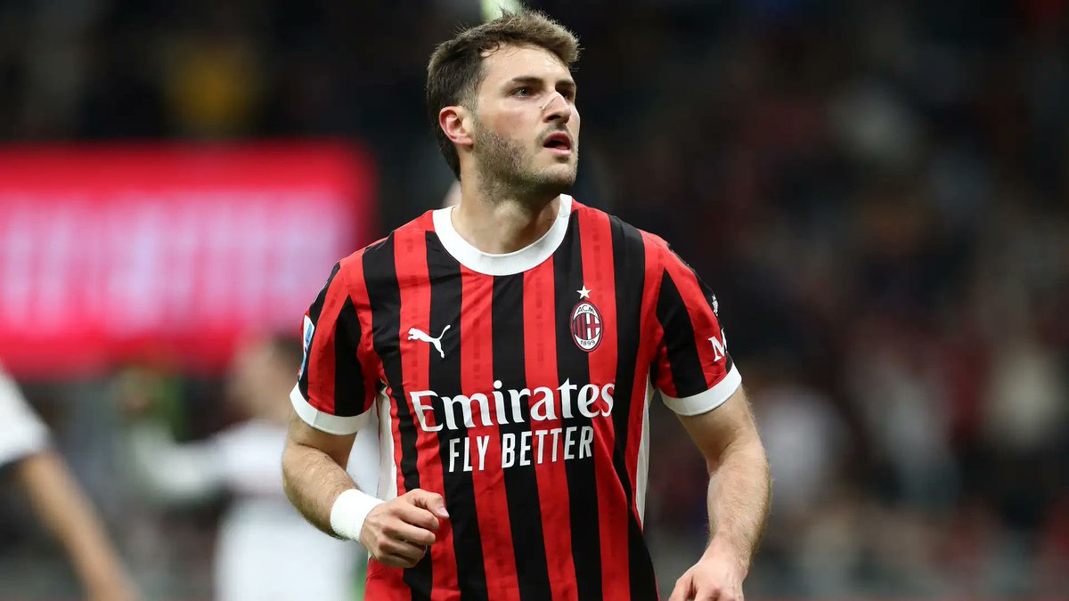 🇲🇽 🔙 Santi Giménez could be BACK… for the derby!

Allegri said he could be back to training this week. He got the final OK from the doctors. Santi is back, and he now has two months to convince both Allegri and Mexico’s National Team.