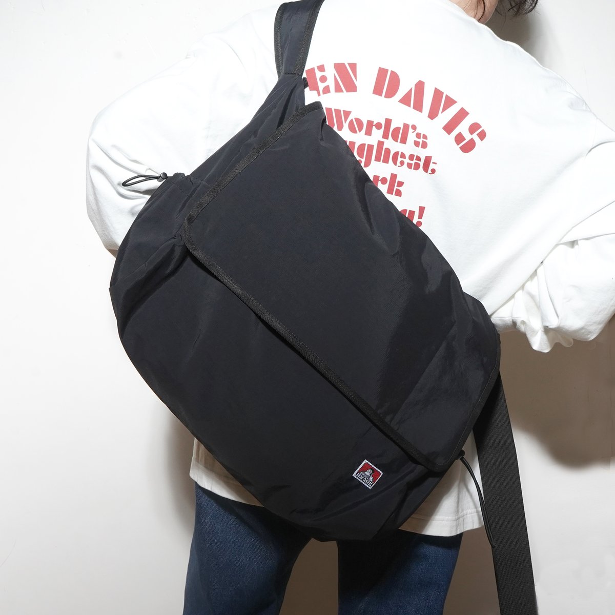 BendavisJp's tweet photo. FLAP BIG SHOULDER
大容量で軽量な多機能メッセンジャーバッグ

実用性とデザイン性を兼ね備えたビッグサイズのメッセンジャー
A4サイズのファイルやPC、雑誌なども収まる大容量サイズです。
https://t.co/aNjocL1m5h https://t.co/fzUhuSvJPi