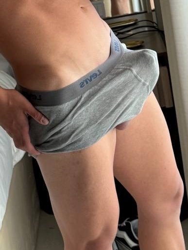 maxx_daddyy's tweet photo. Can you hang in here? https://t.co/EDDYx5jCdW