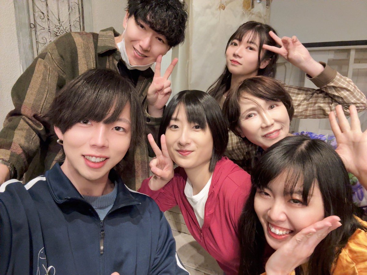 朗読劇夜幕に織りなすレジェンダリウム
昨日無事に千秋楽を迎えられました。

ご来場くださったお客様ありがとうございました。

連日沢山のお客様と多様な共演者の皆様に囲まれてとても楽しい空間を共有させて頂きとても楽しかったです。

人に恵まれた事に
沢山感謝です🙏

#夜幕
#レムプロ