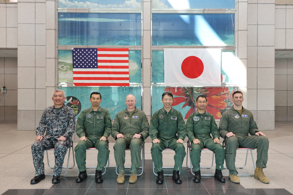 JASDF ADC Commander, Lt Gen Yajima conducted a joint visit with USAF ...