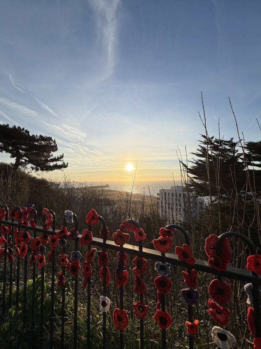 DollyHPN's tweet image. Postcards from #Folkestone 💌

Sorry for the photo spam this morning, but it’s just too beautiful not to share 📸 

#lovewhereyoulive #bythesea