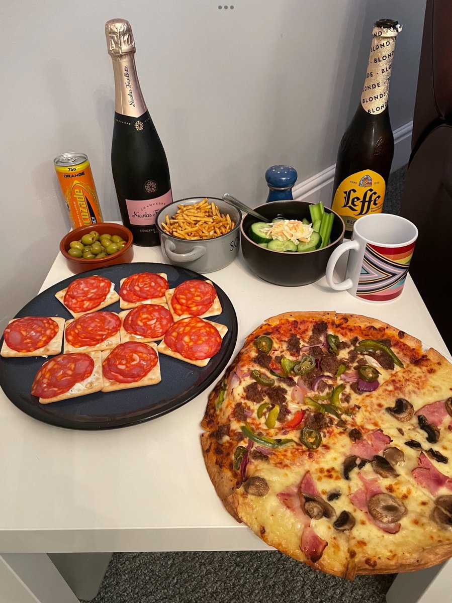 Stuart Macintosh tweet media