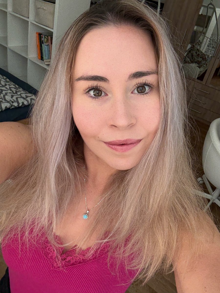 blondatakatka's tweet photo. Kdybys měl tři minuty… dokázal bys mě umlčet? 🔥🥵 https://t.co/ceUJaSO8el