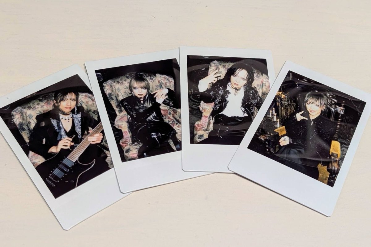 『Nightmare』MV撮影時のチェキを3/3 21:00よりONLINE STOREで販売いたします📸
fv-onlinestore.com