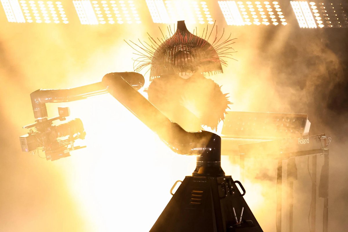 PROLIGHTS tweet media