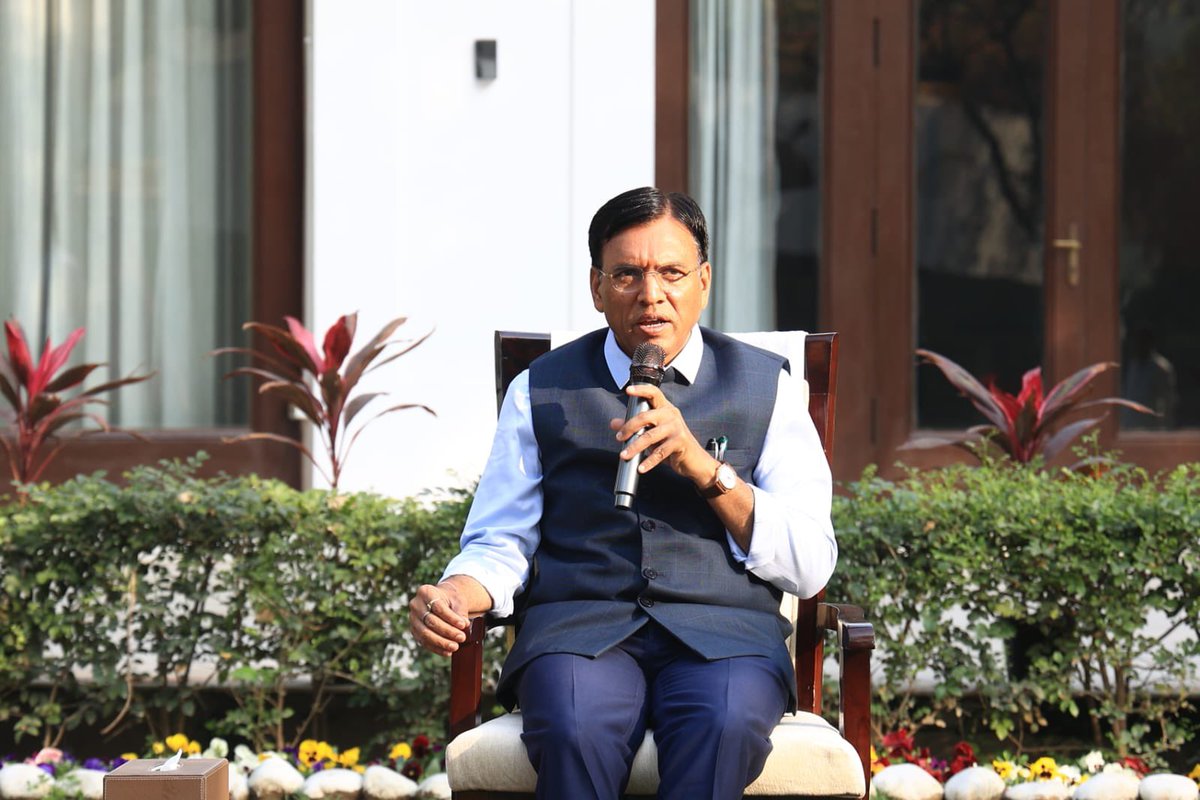 Dr Mansukh Mandaviya tweet media