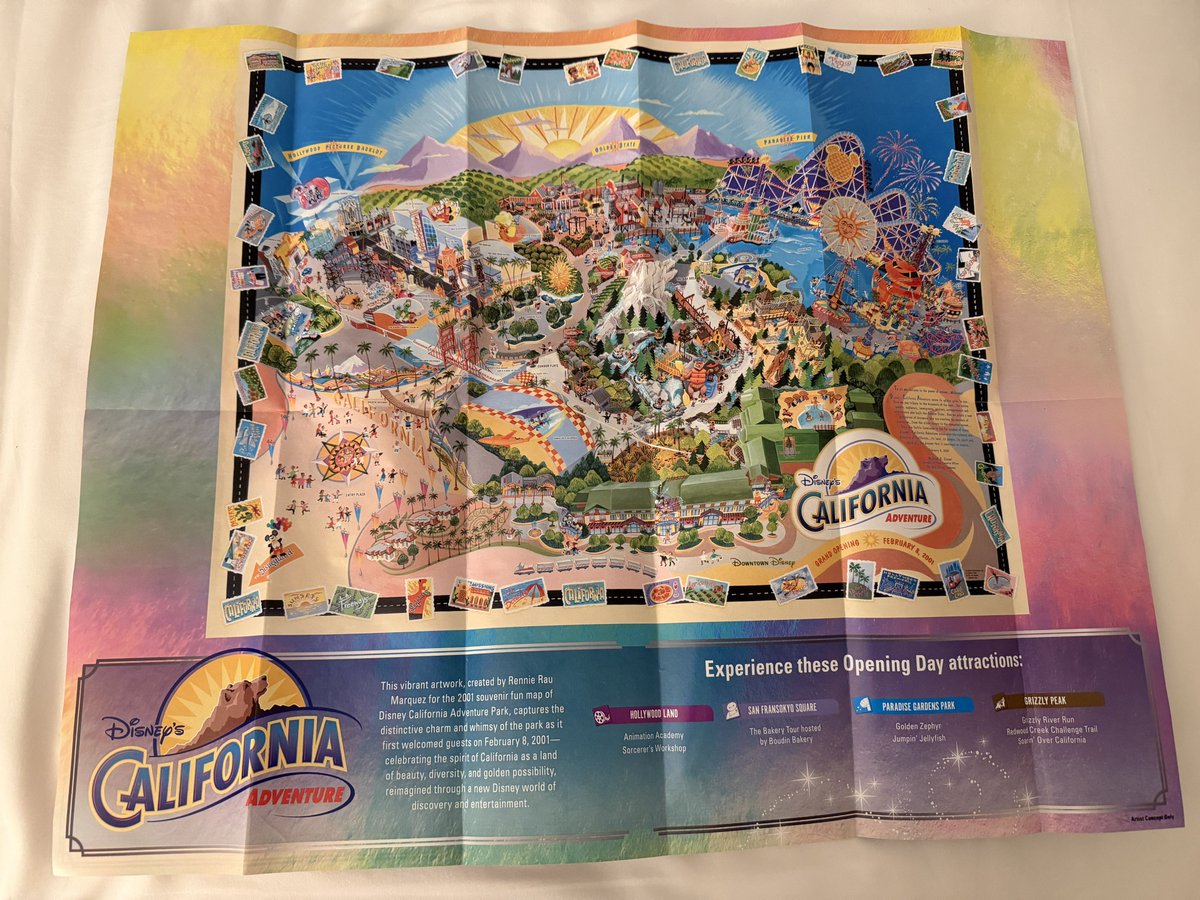 友人がDCA25周年当日のガイドマップを譲ってくれた！ めちゃくちゃ嬉しい！！