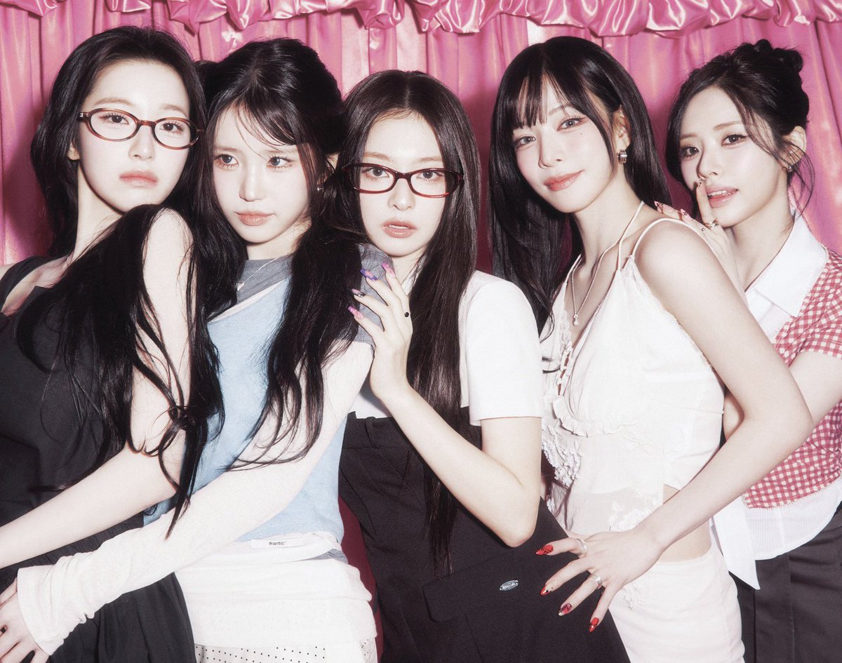fromiao's tweet photo. truly the prettiest girl group ever https://t.co/EQXzcLyOIC
