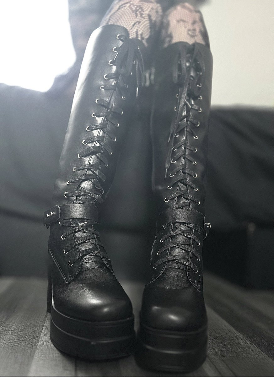 IndulgeKaterina's tweet photo. Only another pair to be worshipped in my collection

#boots #findom #tribute #mistress #worship #paypig #goddess #humanatm #boot #ThighHighBoots #dom #bootfetish #footfetish #bdsm_ #gothic #findomme #paypigs #subs #cashcows #feet #paypiggy #Today https://t.co/VMsV2C4T0v