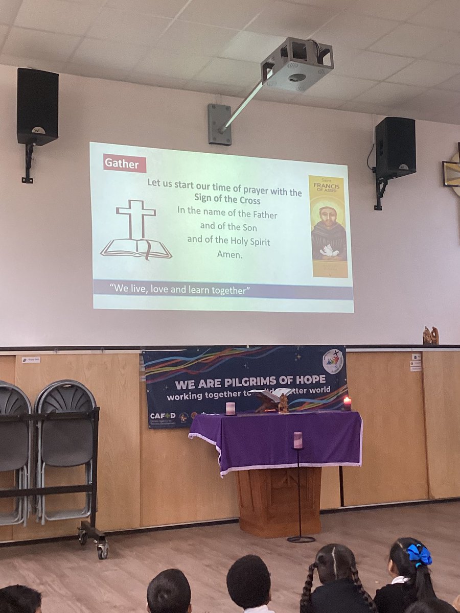 HolyFamilyYear2's tweet photo. Our Gospel assembly this morning. We gathered together to remember when Jesus takes his followers to the top of the mountain. During the liturgical season of Lent we remember to say Yes! to our Lord 🙏🏽✝️ @HolyFamilyScho1 #GiveAlms #Pray #Act https://t.co/7M2Bhjf76R