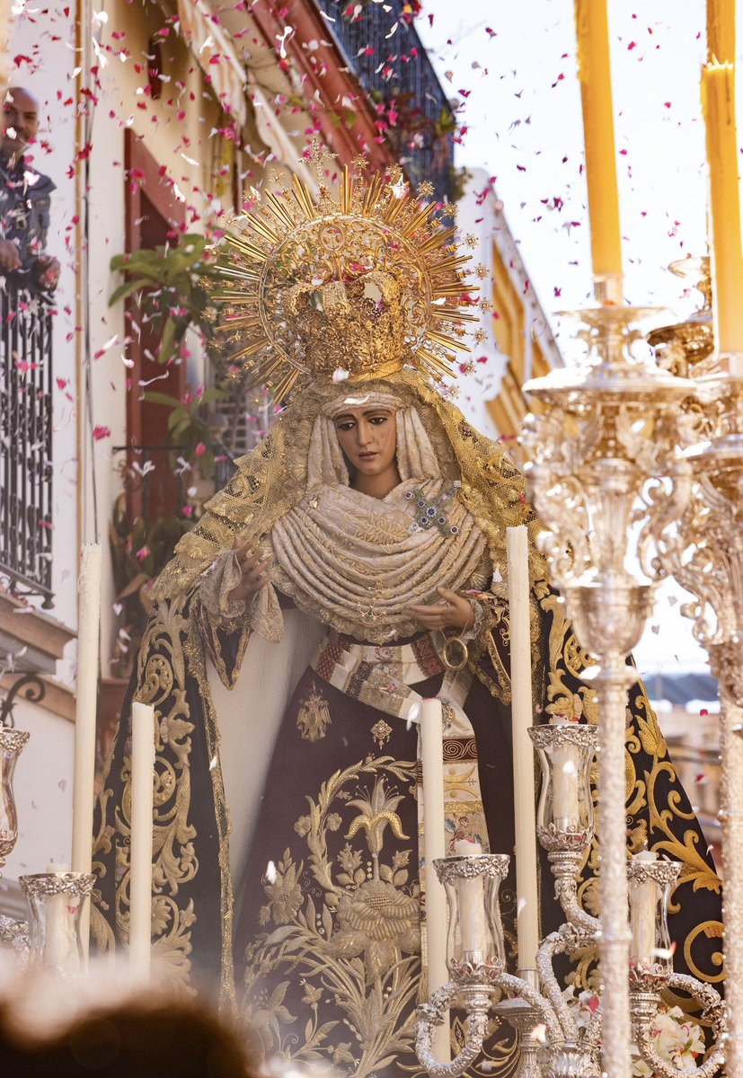 No se vive mañana igual en Triana.

Se acercan los días de la que manda en Triana.
