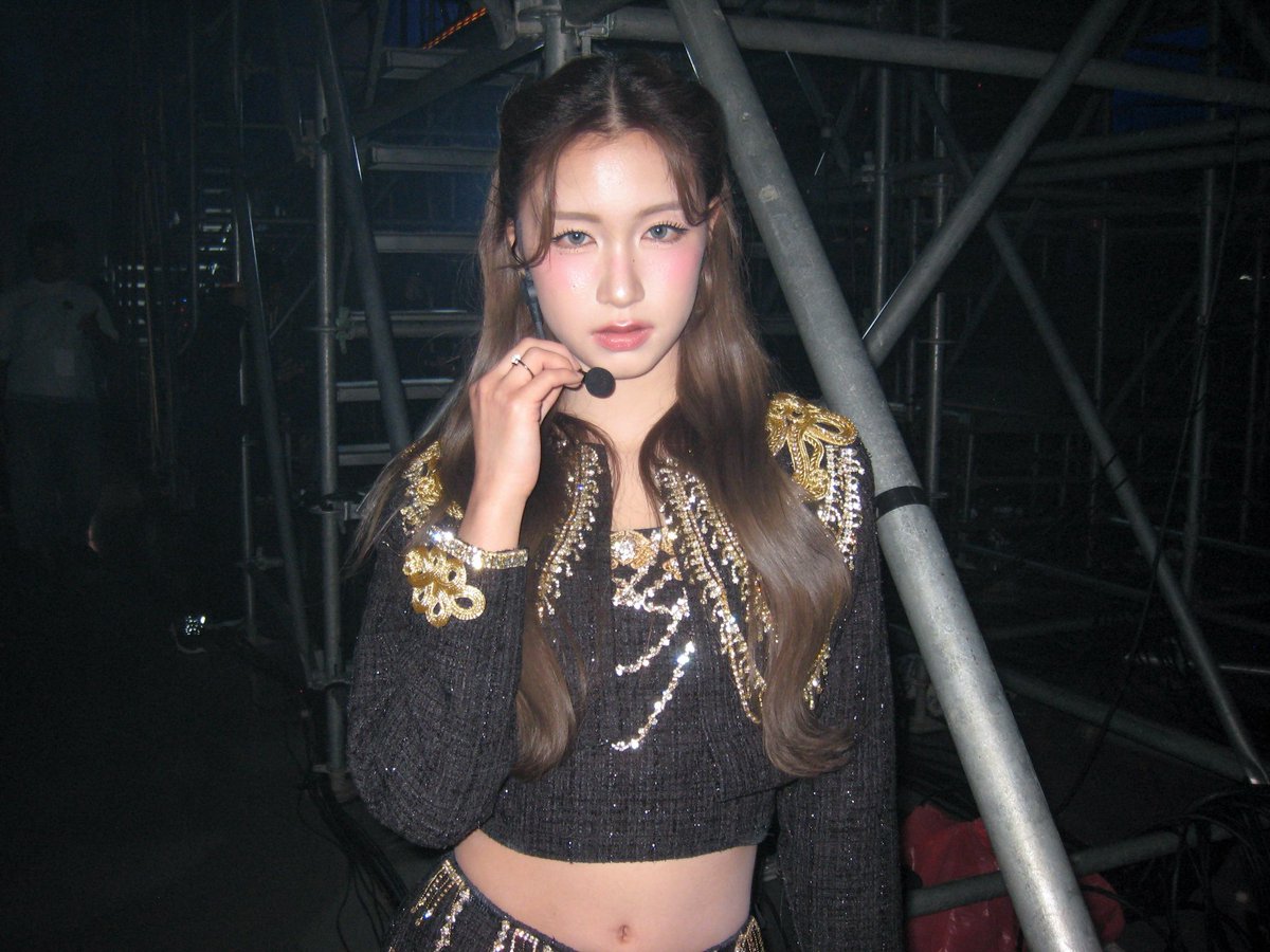 พี่ๆสวยเหมือนเวโกเวลอปเลยค่ะ><~

#BNK483rdGenConcert