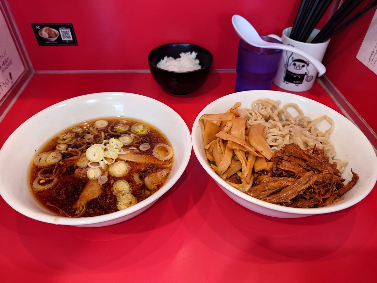 malay_monst's tweet photo. 麺屋桐龍 久喜
きりちゃんつけめん

らーめんの方も美味いけどこっちも美味い😋美味すぎてつけ汁まで飲んじゃいました☺️

ご馳走様ですー🍥🍜 https://t.co/DQ4NvbbU2F