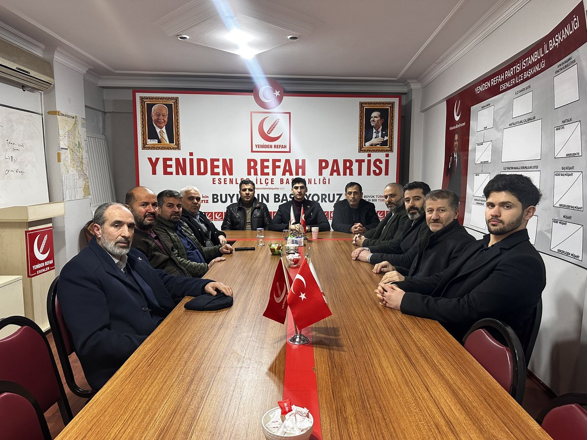 İlçe Başkanımız Fatih Barman riyasetinde toplantımızı gerçekleştirdik.

Alınan kararlar hayırlara vesile olsun.