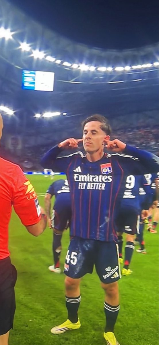 NZO7 🤍💙 tweet media