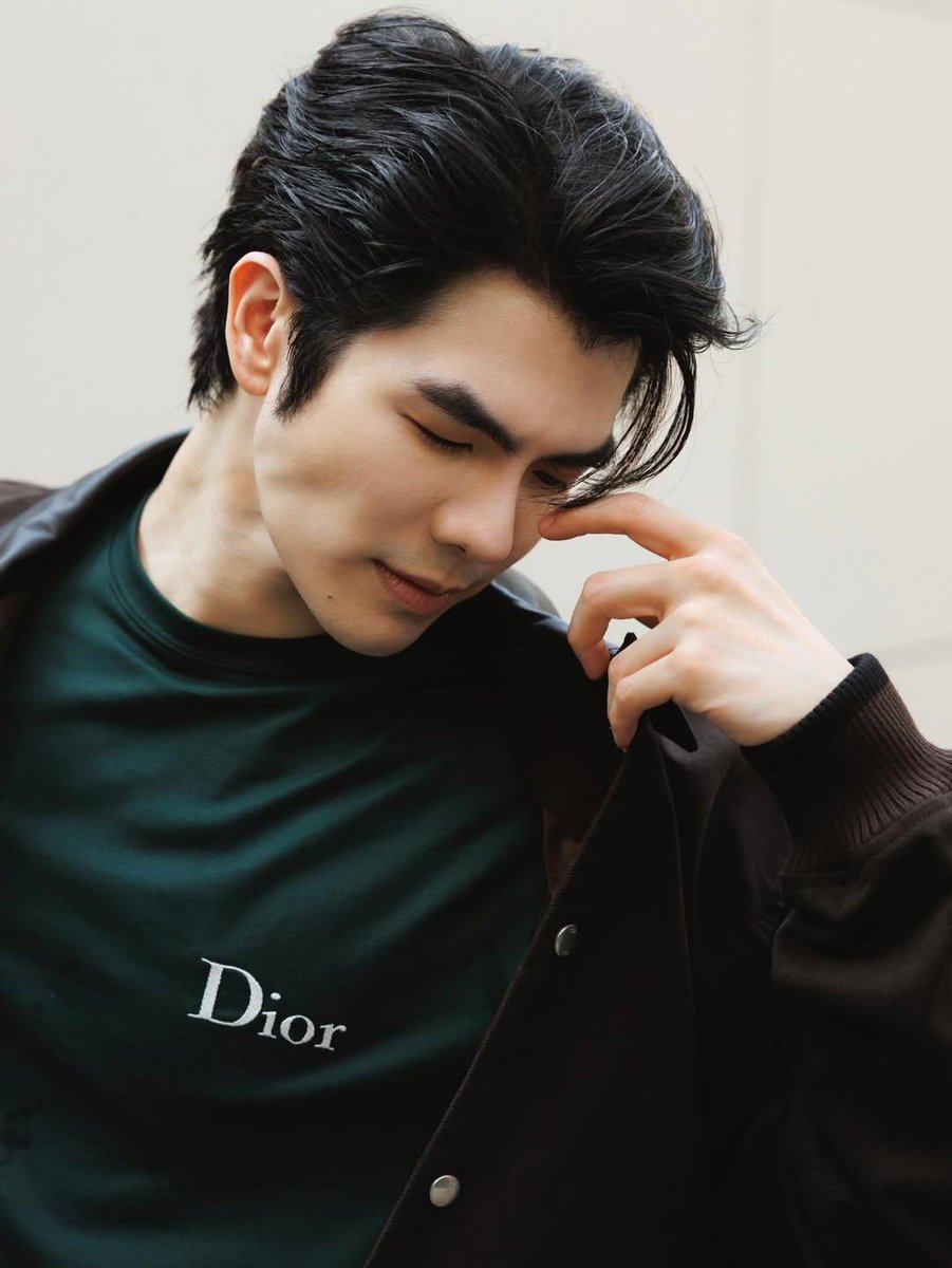 Mile has changed his pfp to his Dior photo from his latest Dior shoot 💚
Looking so handsome!! 😍

<a href="/milephakphum/">mile phakphum</a> #MilePhakphum