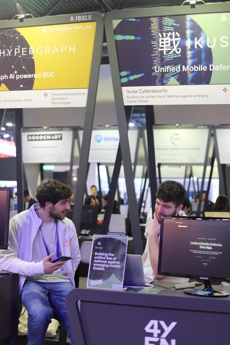 Napptilus tweet media