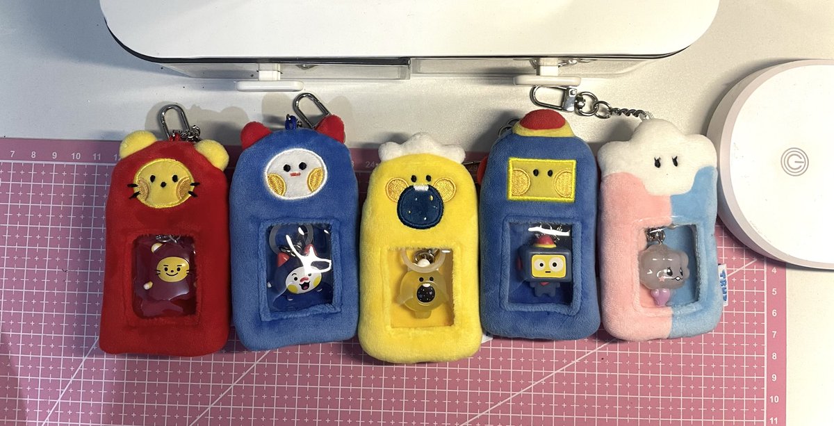 ＞𐋣＜ mejirushi holder (?) #트루즈