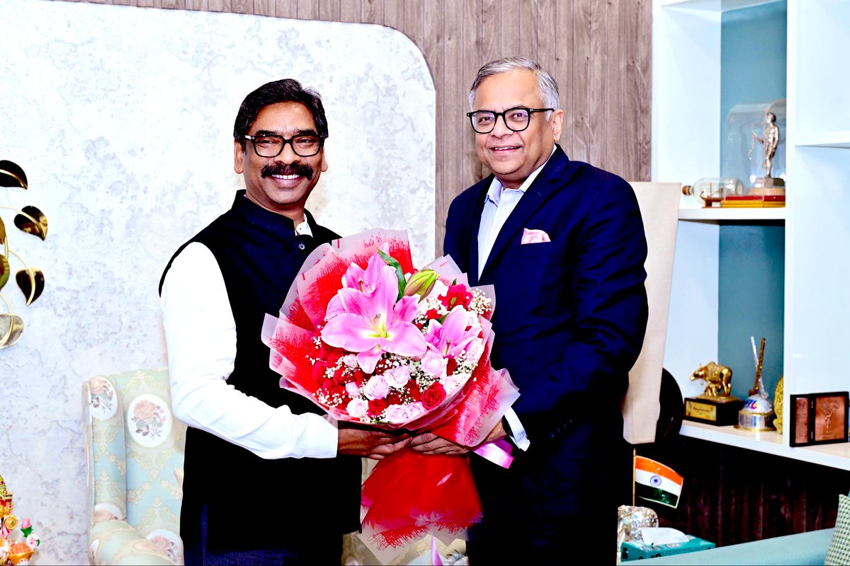 झारखंड की महान धरा Tata Group की जन्मभूमि है। इसलिए इस महान राज्य और टाटा समूह का रिश्ता किसी समझौते या कागज़ पर लिखी साझेदारी से कहीं अधिक गहरा है। यह विश्वास, संस्कार और साझा इतिहास का संबंध है।

आज रांची में ग्रुप चेयरमैन का स्वागत करते हुए मन में एक आत्मीयता का भाव था - जैसे