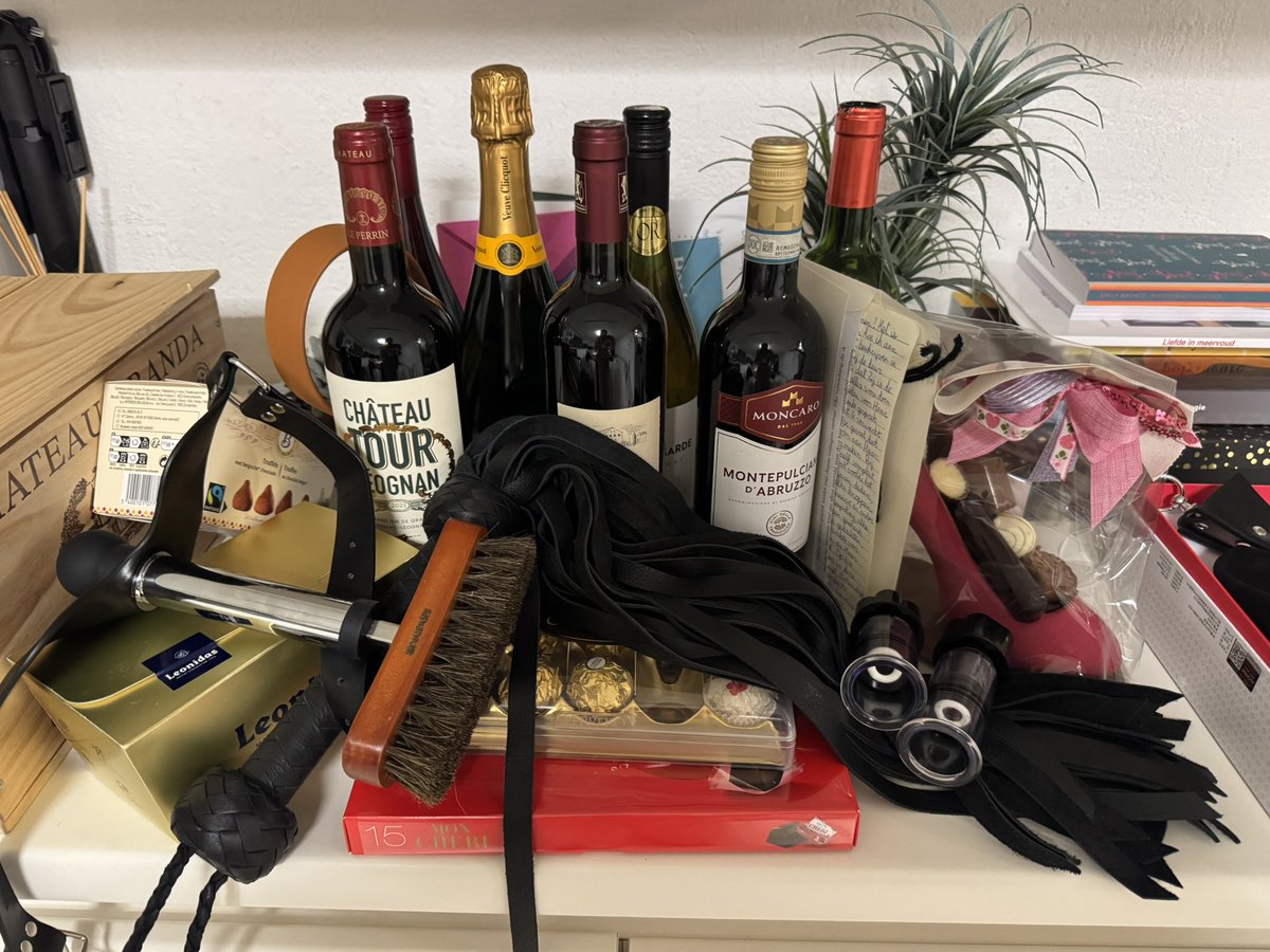 Mistress Lilith tweet media