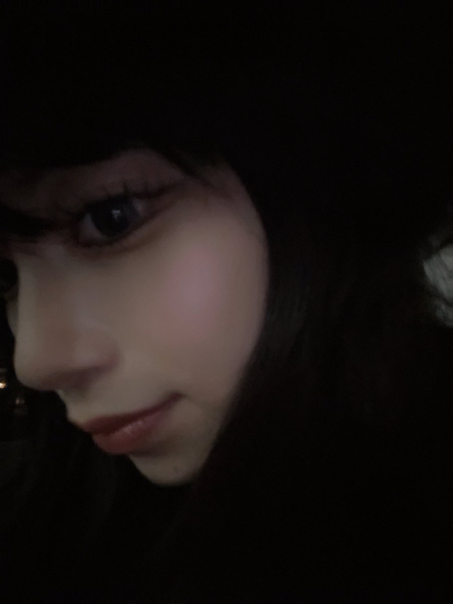 3iu tweet media