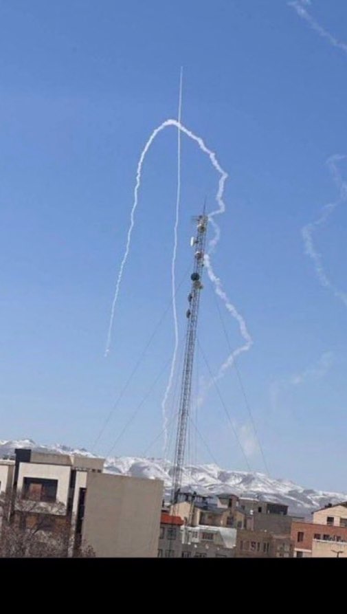 MeatMissle_Pete's tweet photo. @SAAA____9 @CENTCOM Does this look like it was shot from the USA? Or does it look like Iran put a military base close asf to a school and had a missile
 malfunction https://t.co/GOwGJVJAz0
