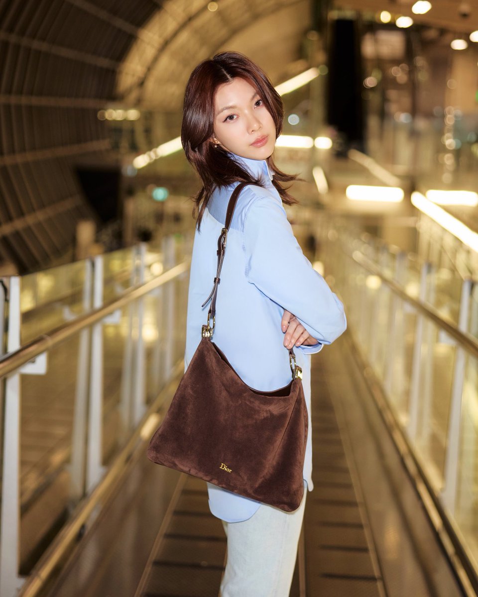 StartodayEnt2's tweet photo. แอร์พอร์ตลุคของ “ออม กรณ์นภัส” ก่อนบินร่วมชมโชว์ Dior Women's Autumn/Winter 2026-2027

LINGORM TAKEOFF TO DIORAW26
#LingOrmDiorAW26APTLook
#Dior #DiorAW26 #PFW  
@Dior @ormmormm https://t.co/gHcmmi3kak