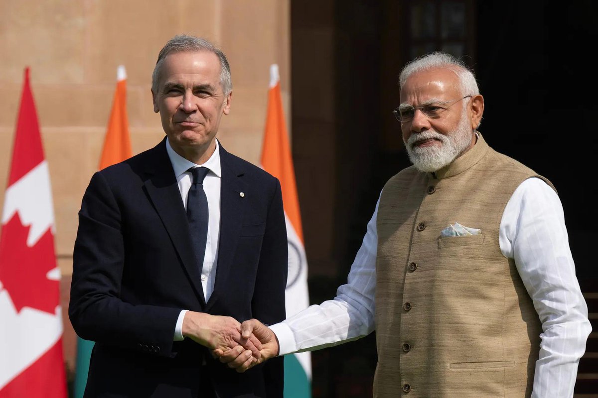 timesofindia's tweet image. #InPics | Prime Minister #NarendraModi meets Canadian PM #MarkCarney at #HyderabadHouse