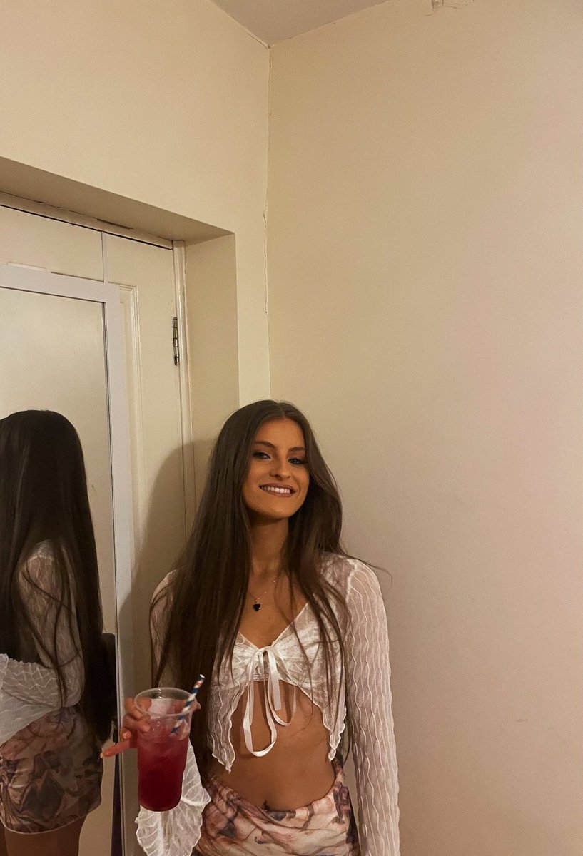 Danielle x tweet media