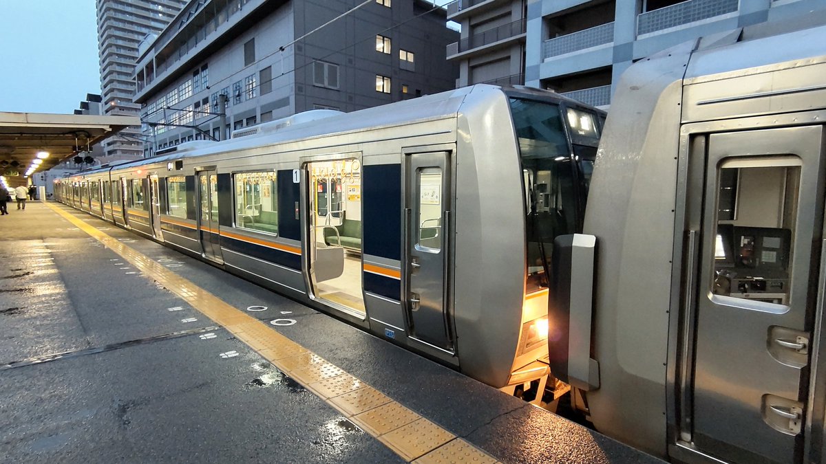 まりるばす tweet media
