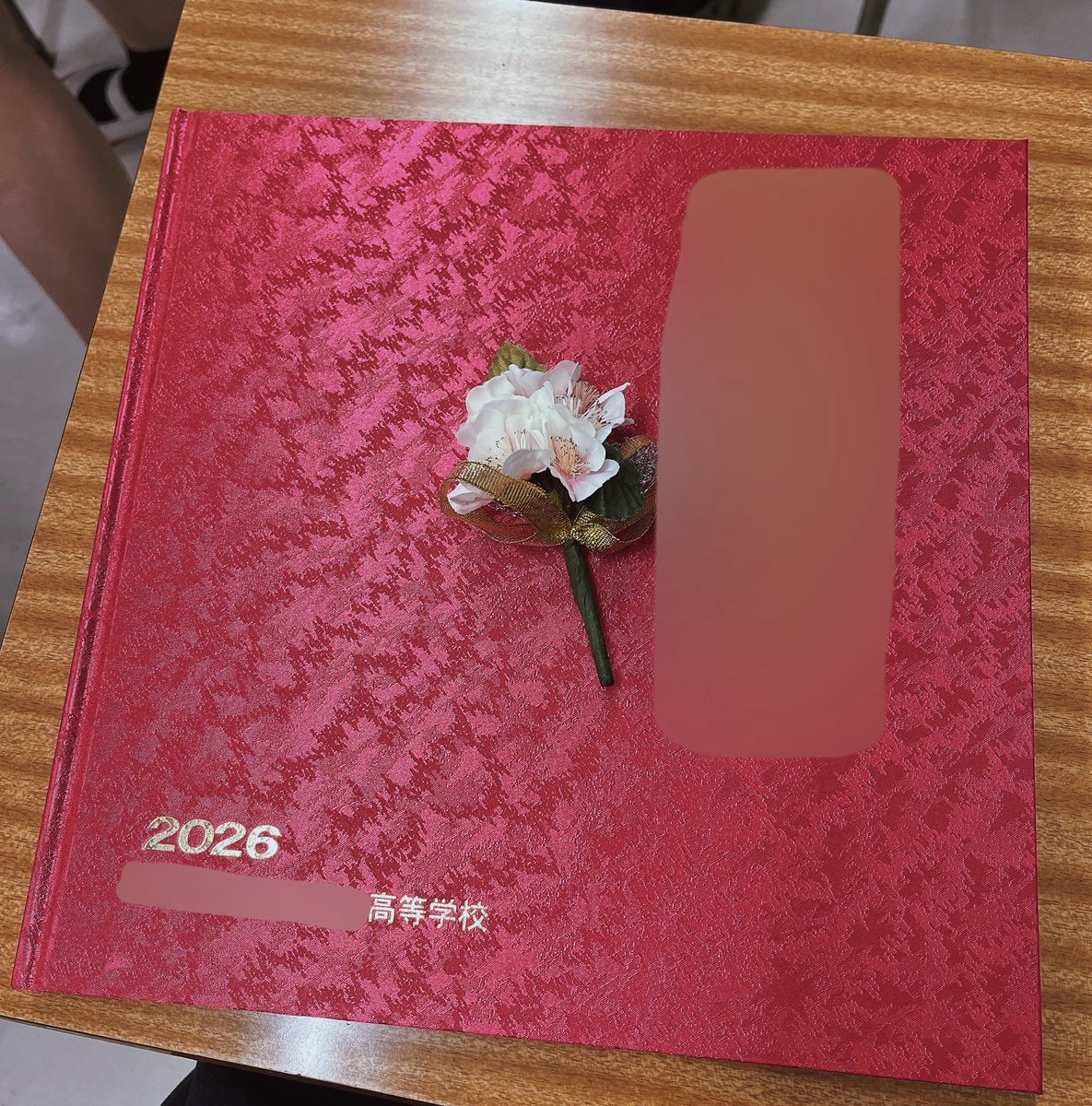 しらたま tweet media