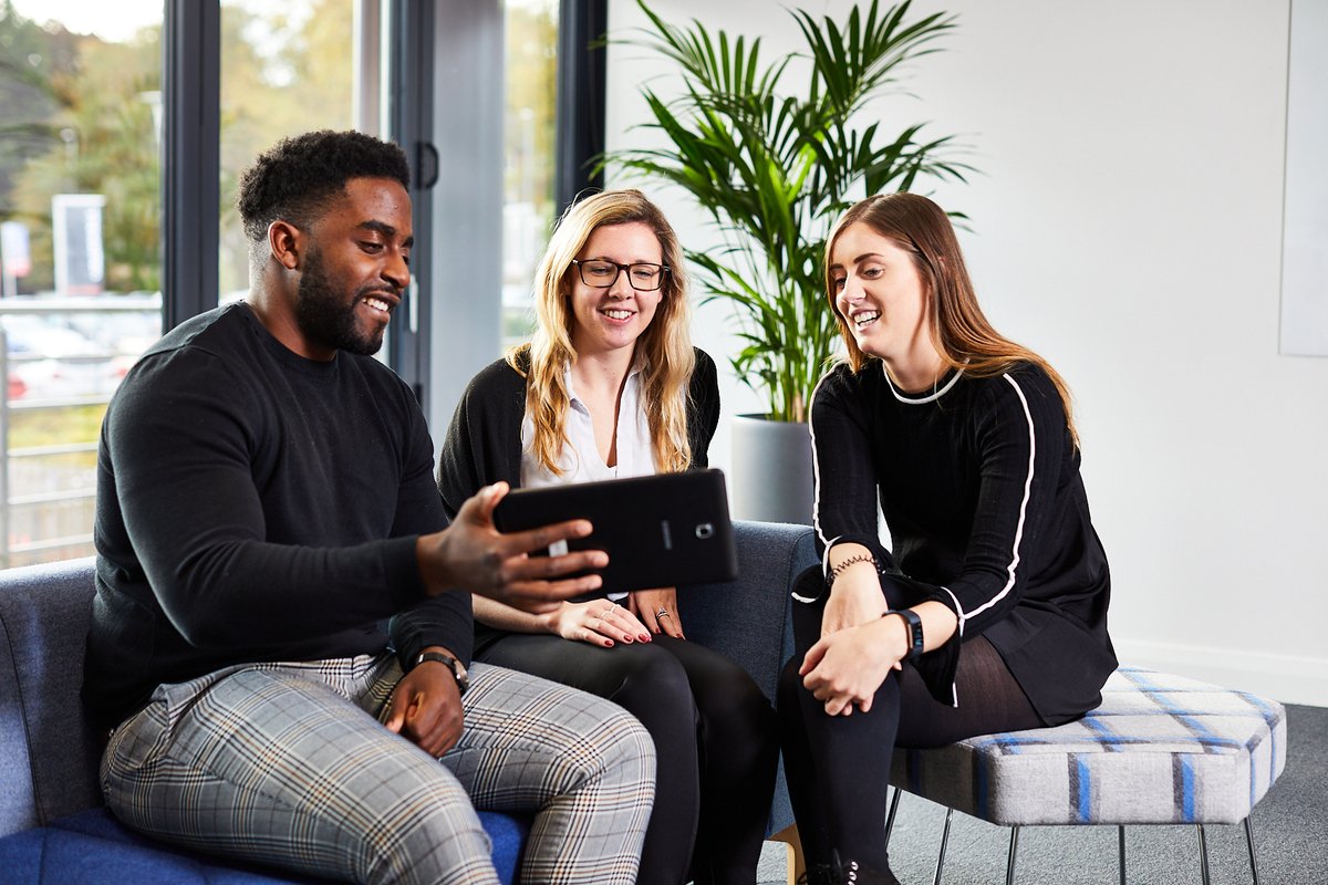 Gradcracker tweet media