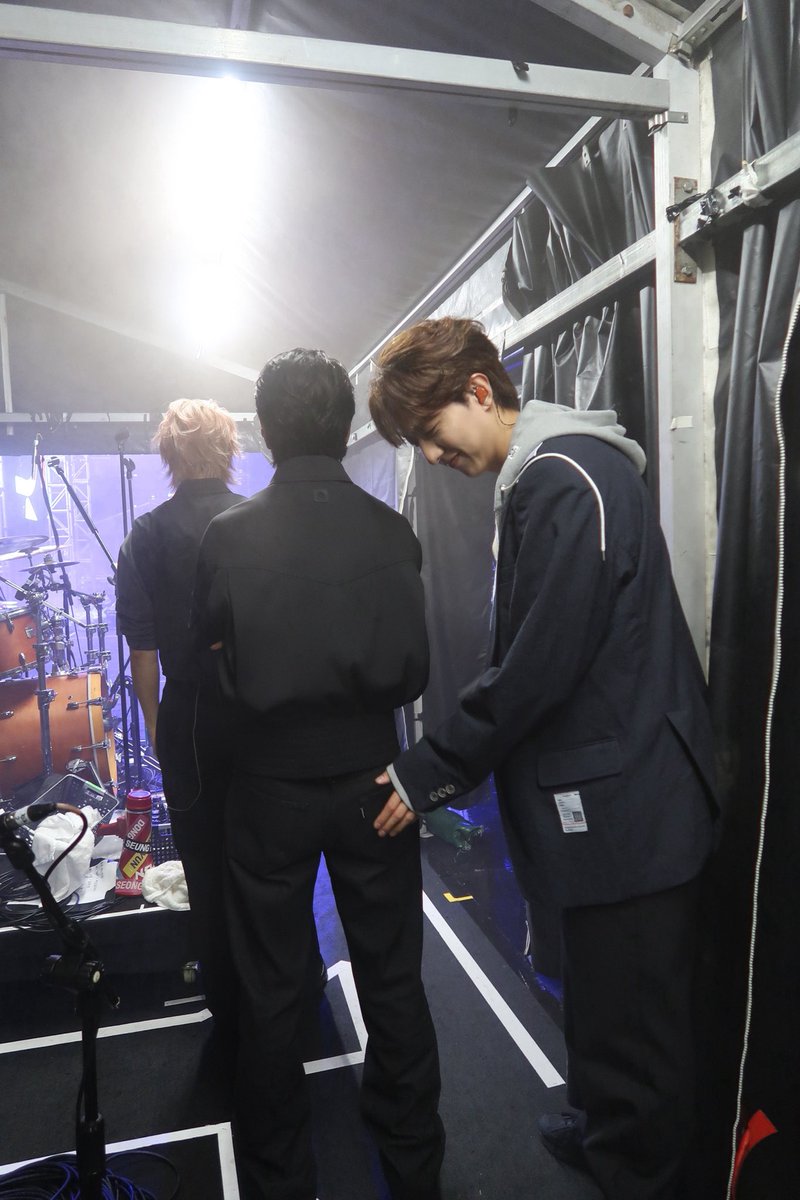용말라야가 씨엔블루 공공재 산이었다니 아 너무 부럽다!!!!
용말라야 주인 : 늘 있는일임 1도 신경쓰지않음
ㅋㅋㅋㅋㅋㅋ