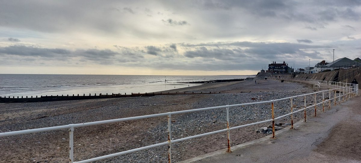 DR SIMON LEE tweet media