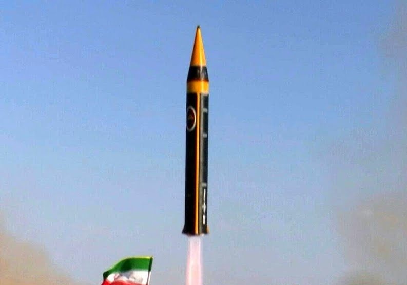 Currentreport1's tweet photo. BREAKING:

IRGC says it carried out a surprise strike with a Kheibar missile, targeting the office of Israeli Prime Minister Netanyahu and the location of the Israeli air force commander. https://t.co/YHwU3wq8uc