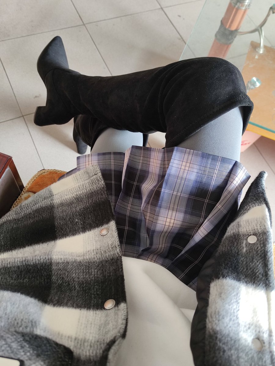 lbo125638's tweet photo. 明天元宵节了我在这里给大家准备了精美的红包
三连这条推文的，明天发52个0元红包给大家
＃cos https://t.co/REnuDP6CbI