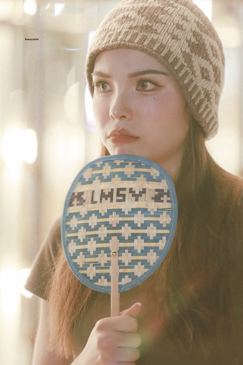 Hometown Romance Fun Joy Sornram Namphet

#คุณแฟนบ้านนอกจอยม่วนศรรามน้ำเพชร
#LMSY #ลูกหมีซอนญ่า

P’Saran.                                     Mochi Sonya🤏🏻