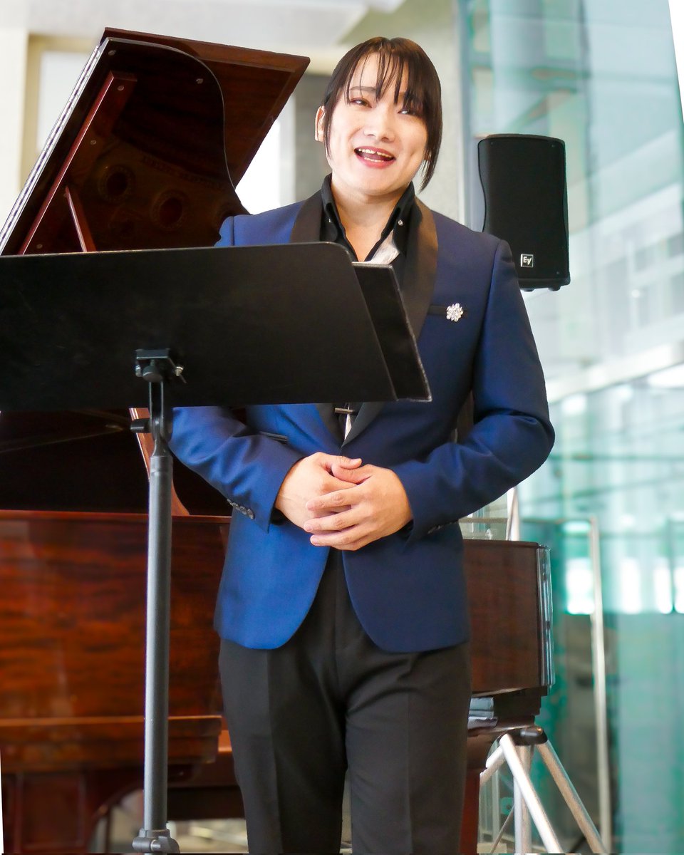 ■しいのきコンサート
　於：しいのき迎賓館

旧県庁：しいのき迎賓館
歴史と現代が詰まっています。

晴れ男よろしく束の間の🌞
近頃歌っていないオペラアリアや
意外と歌っていない素敵な日本の歌
をお出ししました。

伺う度に迎賓館の諸々を教えて
いただくので詳しくなってきました。
嬉しいのき