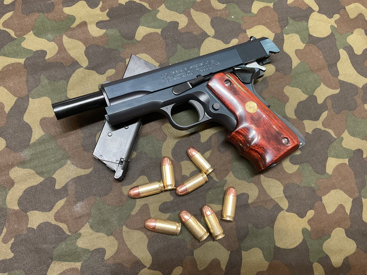 M1911の弾丸と言えばコレ👍

45ACPダミーカート入荷でございやす👏🎉

かなりリアルなサイズでこれが7＋1入るのは
中々心強いですな‼️

お土産に如何でしょ〜🙌☺️🤭👍👏🎉✨

#SFBC