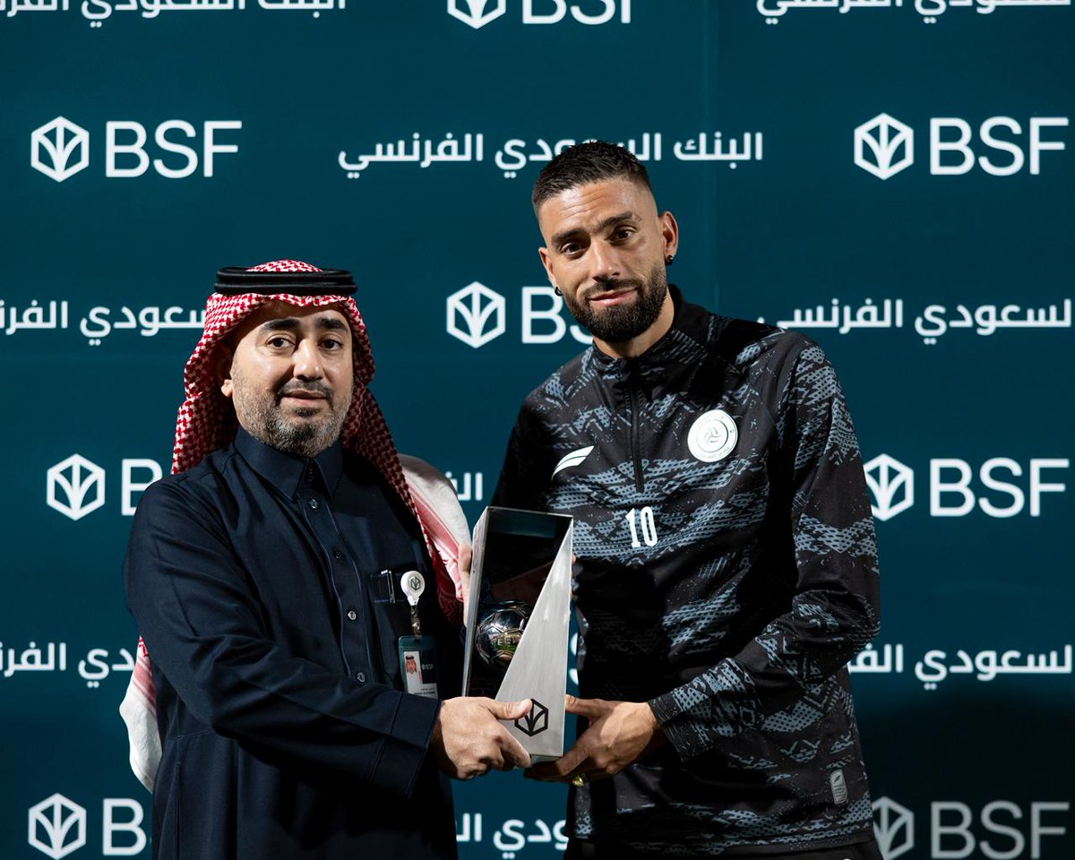 BSF_sa's tweet photo. عذراً .. التغريدة ليست مكررة
فعلها البلجيكي كاراسكو مرة أخرى🇧🇪
ويتسلم جائزة هدف الأسبوع للجولة 23 🏆
@SPL https://t.co/q4UYBFRFHH