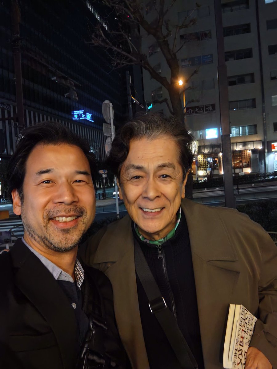昨日は、金文学兄の講演会。
長谷川さんとご一緒しました。
韓国の日本にへの葛藤や捏造など日韓関係への考察を面白く拝聴いたしました。
講演会後は長谷川さんに中華をご馳走になりお芝居談義。金兄さんにもご馳走になりました！こちらは女性談義😁

#金文学
#長谷川初範
#日韓関係
#めぐみへの誓い
