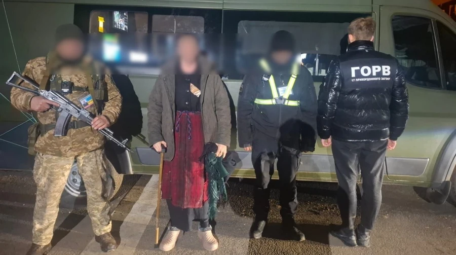 Ukrainian man, 30, disguised as a 70-year-old woman (born 1954 per docs ...
