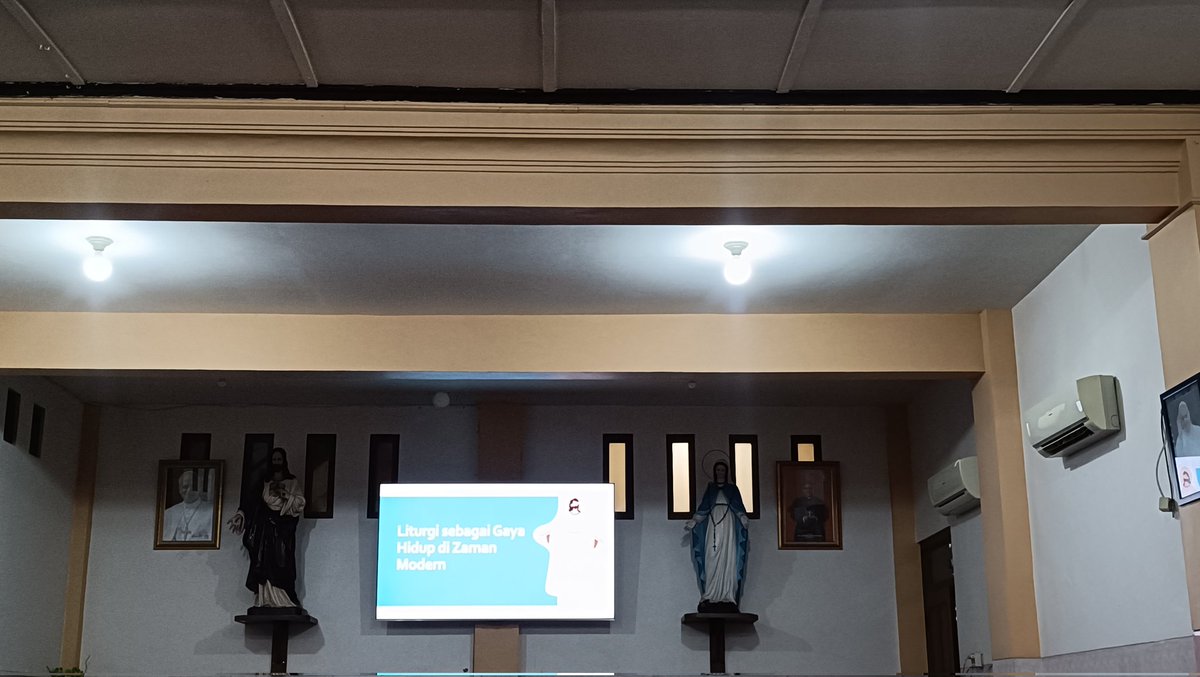 Pengajaran katekese panca tugas Gereja "Liturgi Sebagai Gaya Hidup Di Zaman Modern" at Aulap Paroki St Paulus Bojonegoro